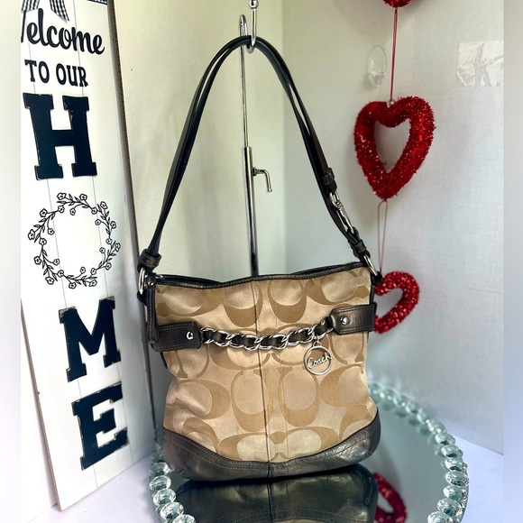 Coach Beige and Brown canvas and leather Shoulder Bag adjustable strap - Picture 1 of 12